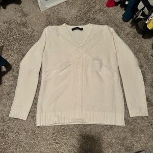 Chic Cream V-Neck Sweater